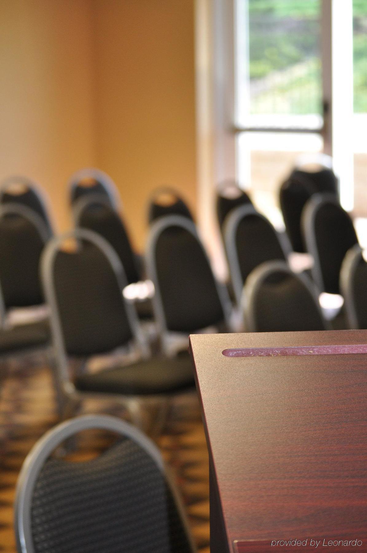 Holiday Inn Express Hotel & Suites Kansas City - Grandview By Ihg Luaran gambar